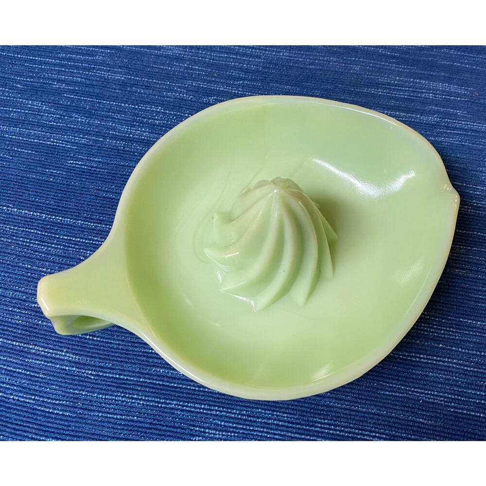 Uranium Glows Jadeite Glass Kitchen Reamer Juicer Cottage Farmhouse Home Decor - Picture 5 of 7